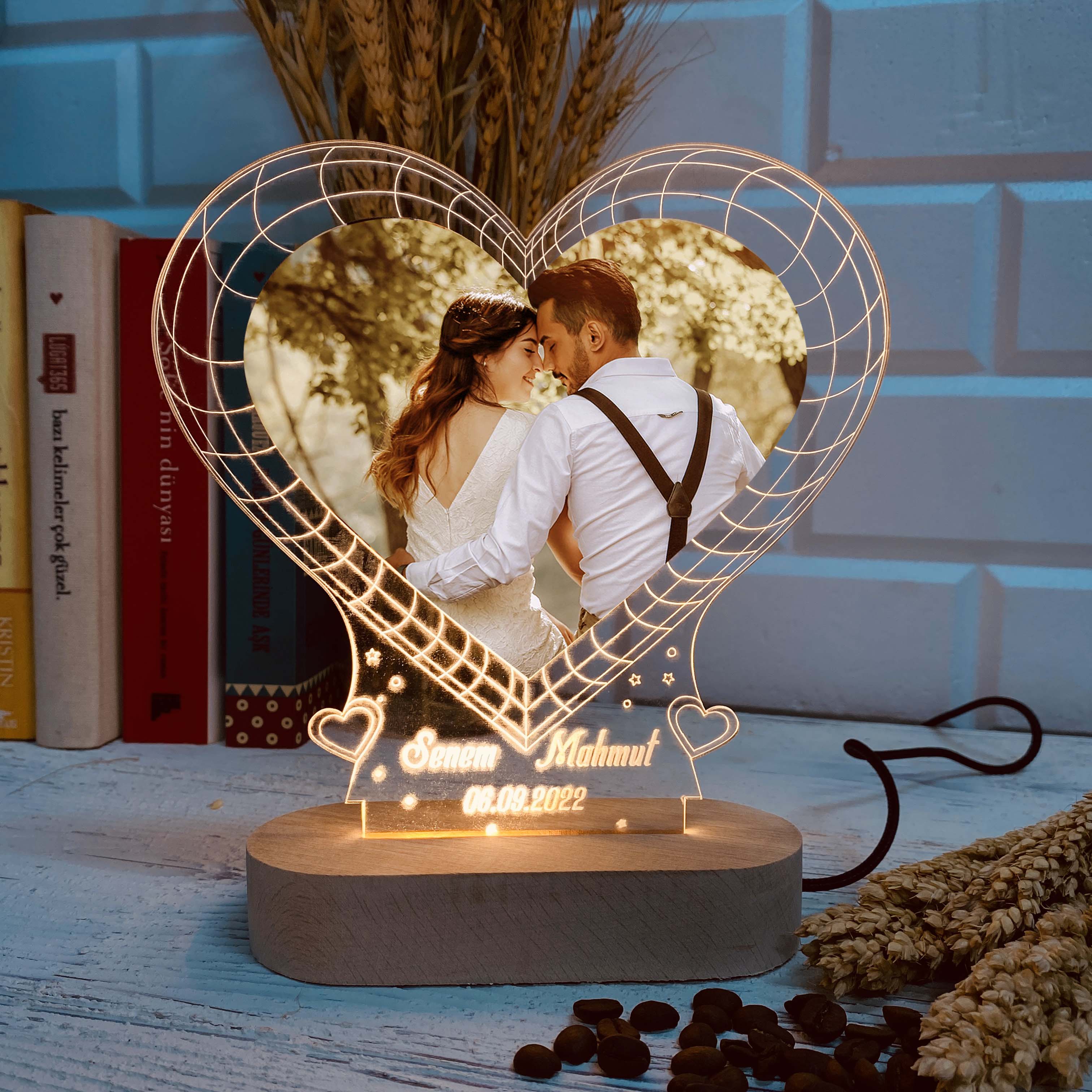 Sevgiliye Hediye Fotoğraflı Kişiye Özel 3D Led Gece Lambası
