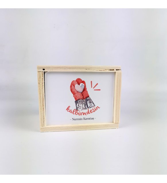 Sevgiliye Hediye Ahşap Kutuda İsme Özel İyi Ki Kalbimdesin Tasarımlı Ayıcık Anahtarlık Ve Nutella Seti